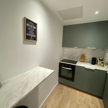 Apartment Romy Les Pieds Dans L'eau 10 M De La La Seyne-sur-Mer